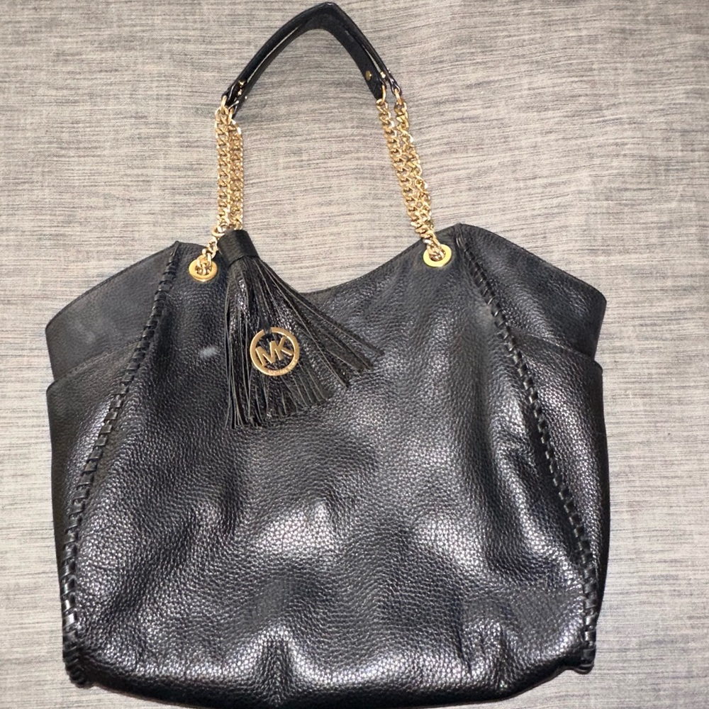 Michael Kors tote. Gently used in like new condition